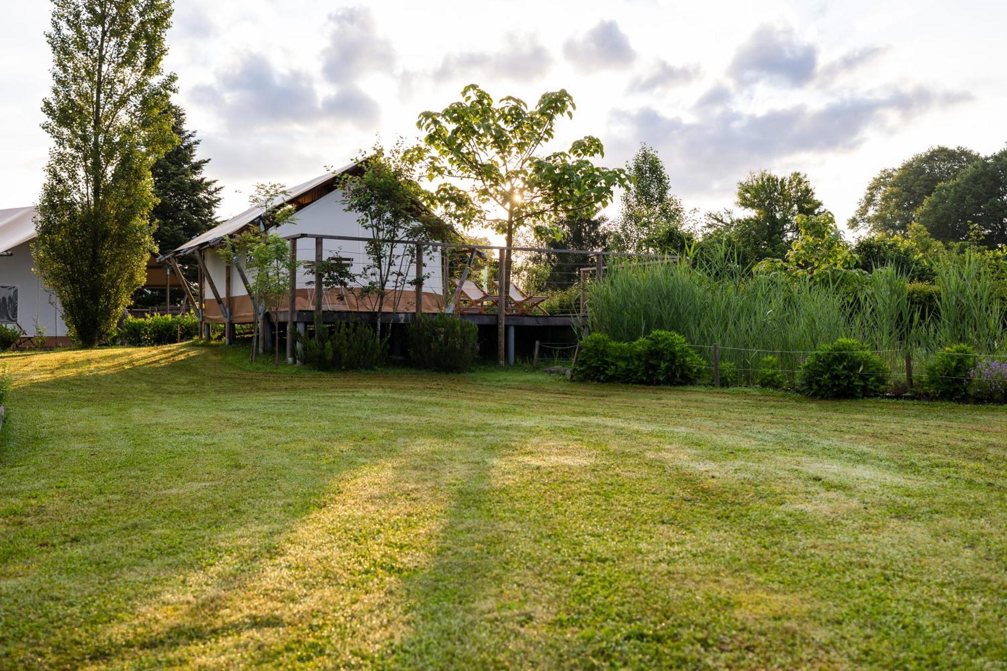 Glamping Kolpa Resort Gradac Exterior photo