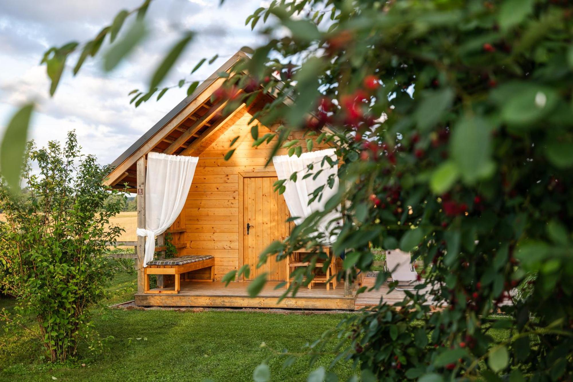 Glamping Kolpa Resort Gradac Exterior photo